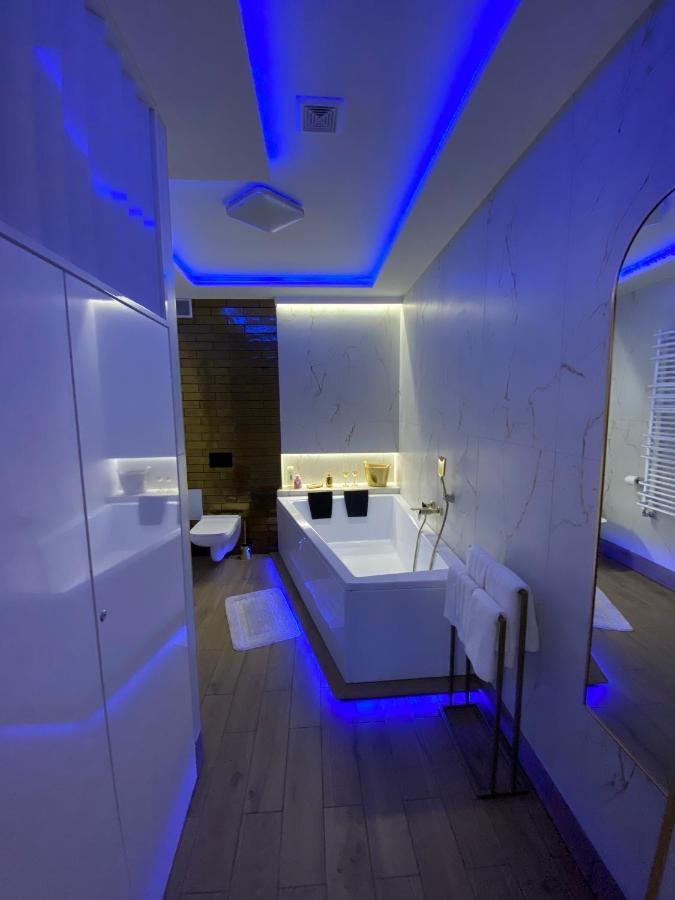 Apartament "Love" Centrum Z Duza Wanna Dla Dwojga Gniezno Dış mekan fotoğraf