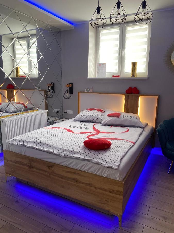 Apartament "Love" Centrum Z Duza Wanna Dla Dwojga Gniezno Dış mekan fotoğraf